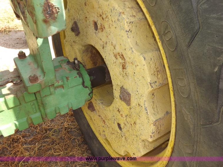 image for item I7577 1967 John Deere 4020 tractor