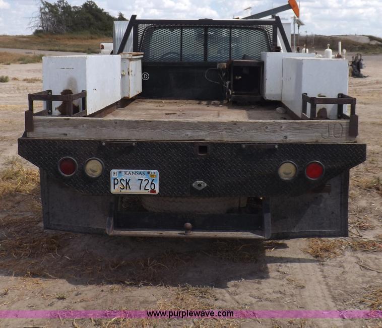 image for item I7582 1990 Ford F250 XL pickup truck