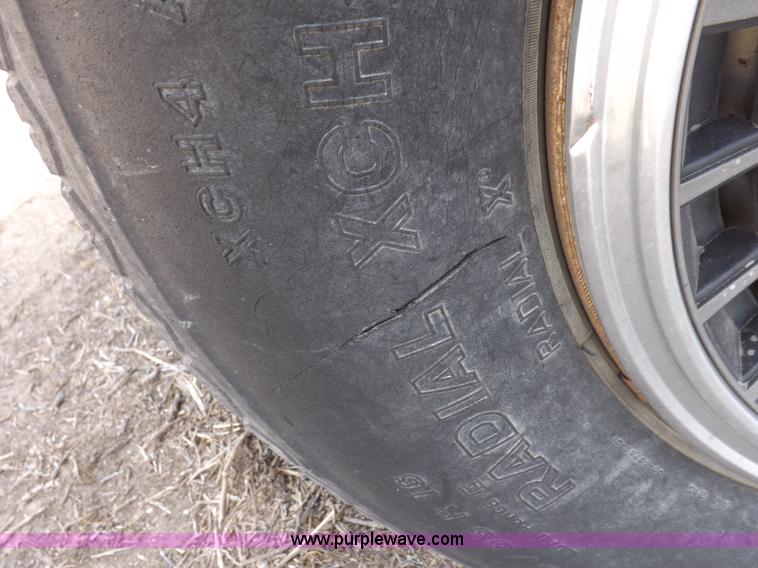 image for item I7582 1990 Ford F250 XL pickup truck