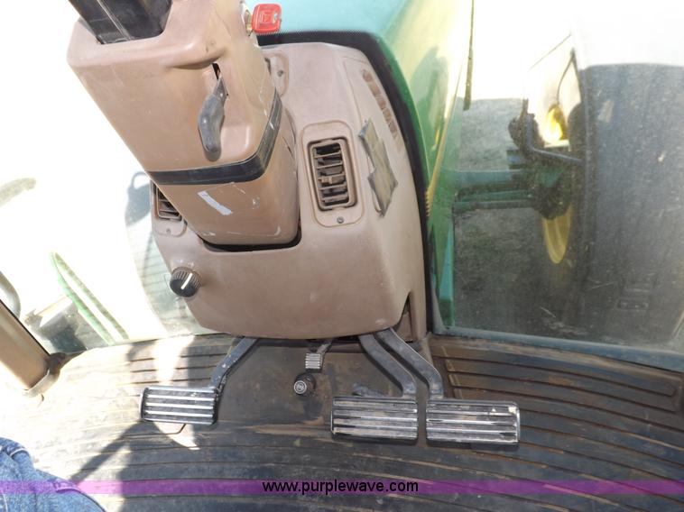 image for item I7587 1996 John Deere 8400 MFWD tractor