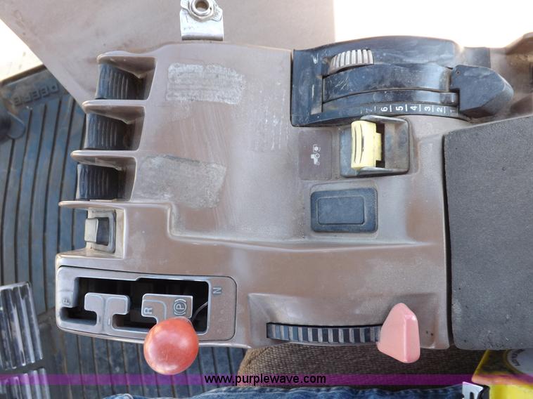 image for item I7587 1996 John Deere 8400 MFWD tractor