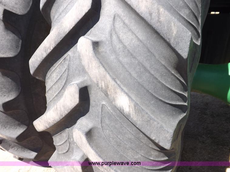 image for item I7587 1996 John Deere 8400 MFWD tractor