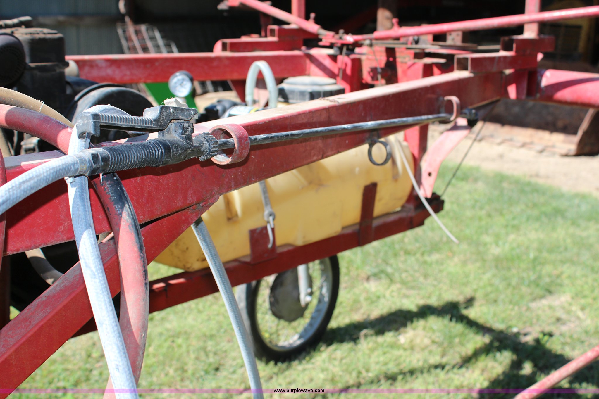 Row crop spot sprayer in Alma, KS | Item H6991 sold | Purple Wave