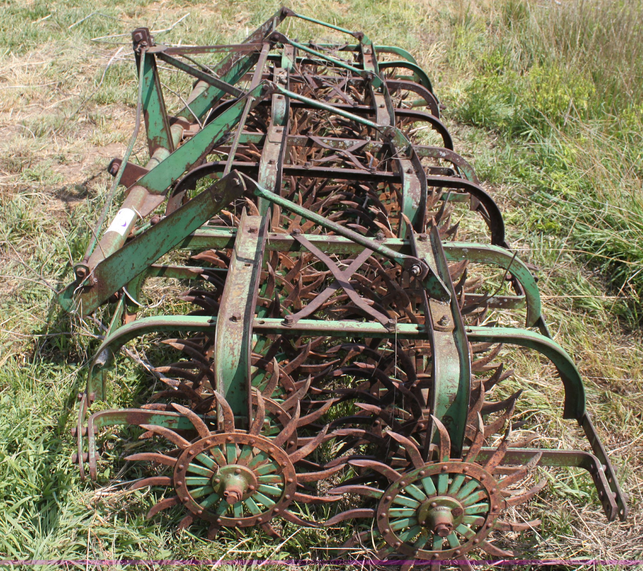 John Deere 14' rotary hoe in Eureka, KS Item H7342 sold Purple Wave