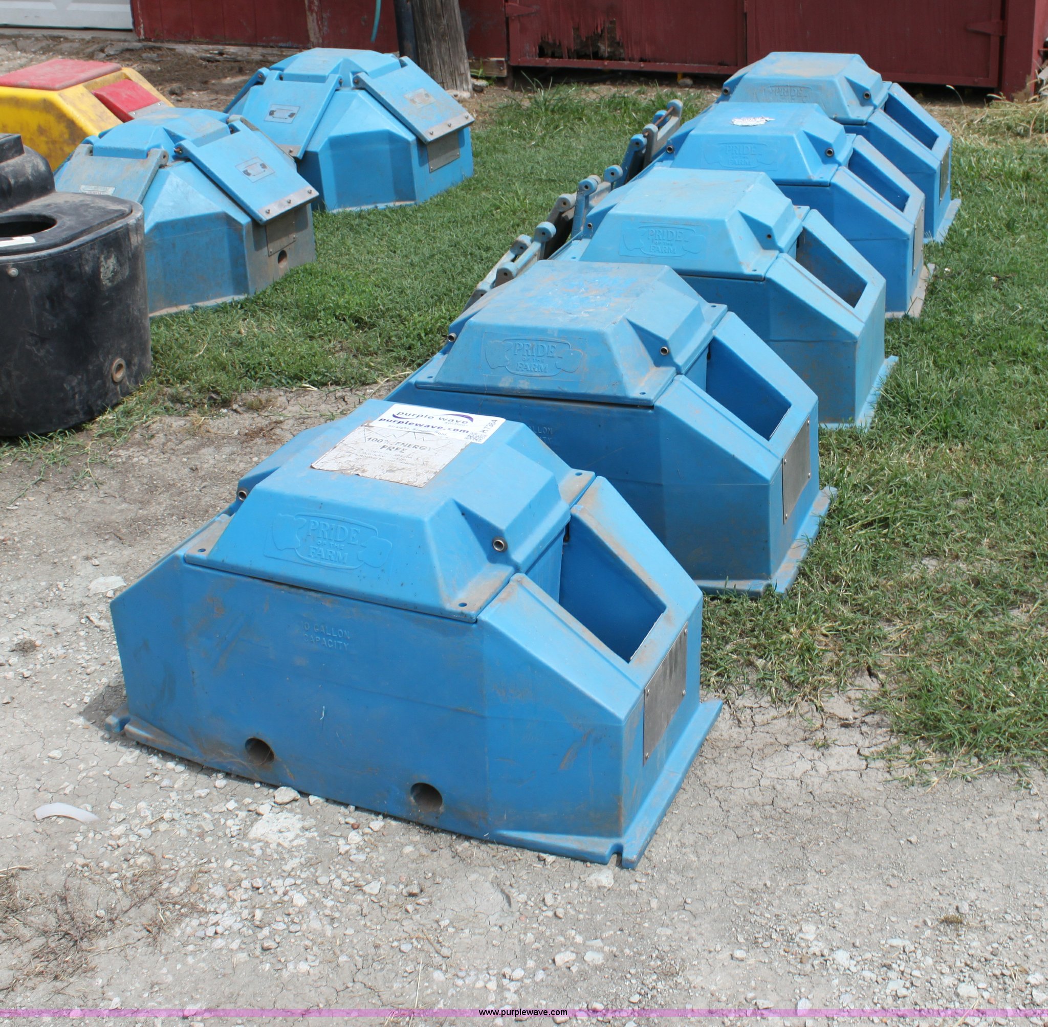 (5) Pride of the Farm livestock water tanks in Mayfield, KS Item H7364 sold Purple Wave