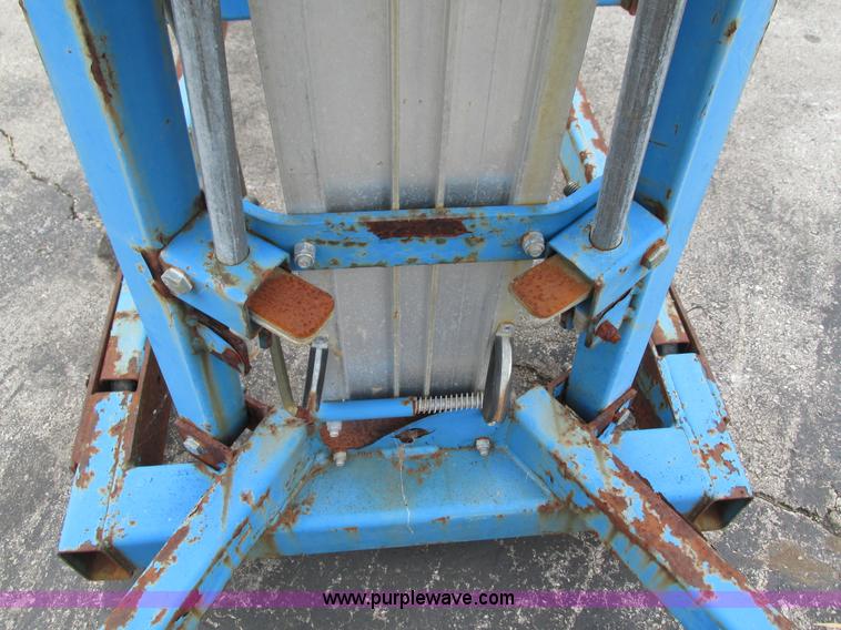 image for item AC9976 Genie SLA 20 SuperLift Advantage material lift