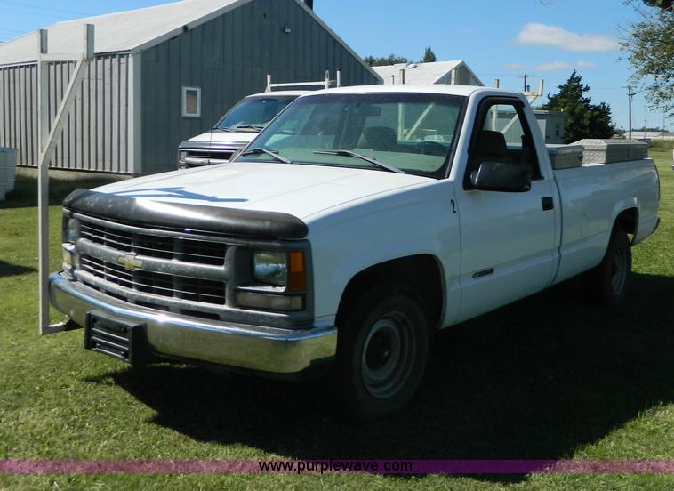 image for item AD9572 1998 Chevrolet 1500 pickup truck