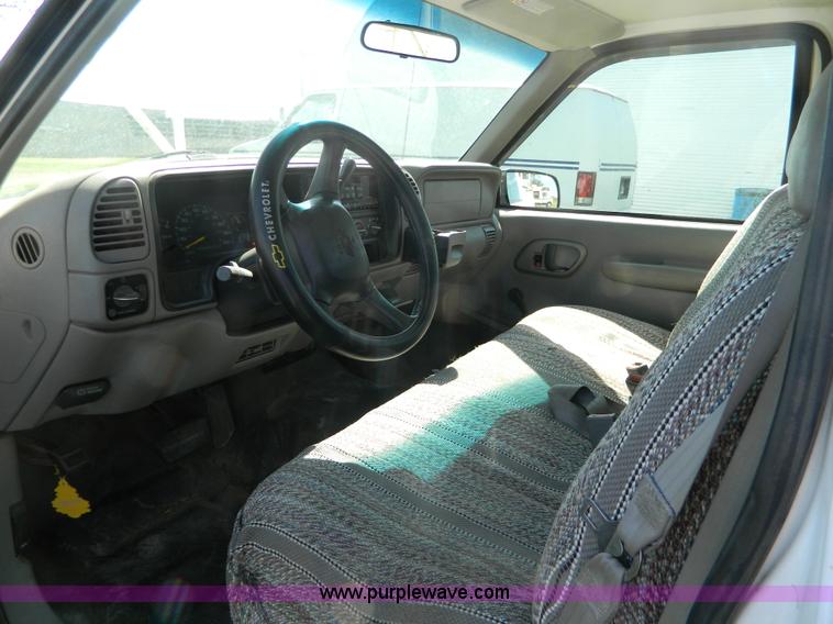 image for item AD9572 1998 Chevrolet 1500 pickup truck
