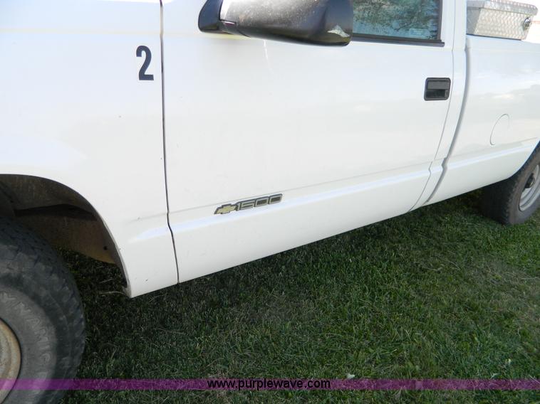 image for item AD9572 1998 Chevrolet 1500 pickup truck