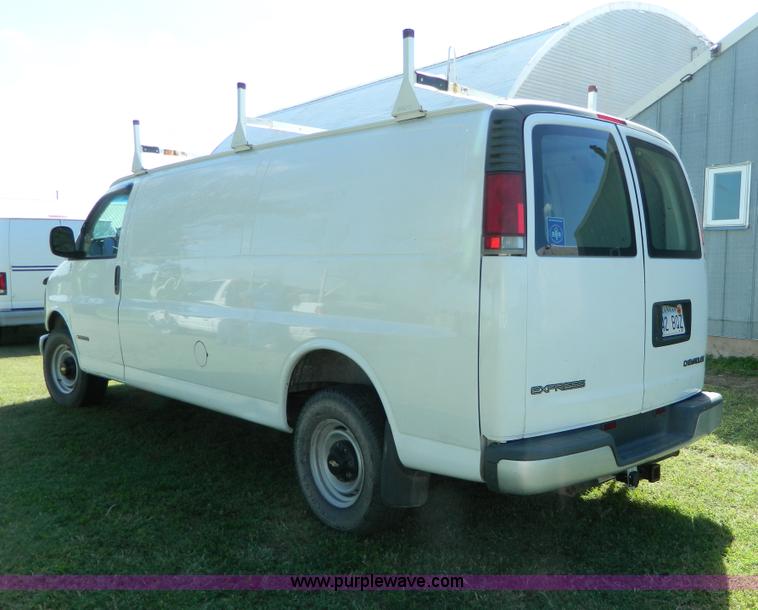 image for item AD9574 2000 Chevrolet Express 3500 van