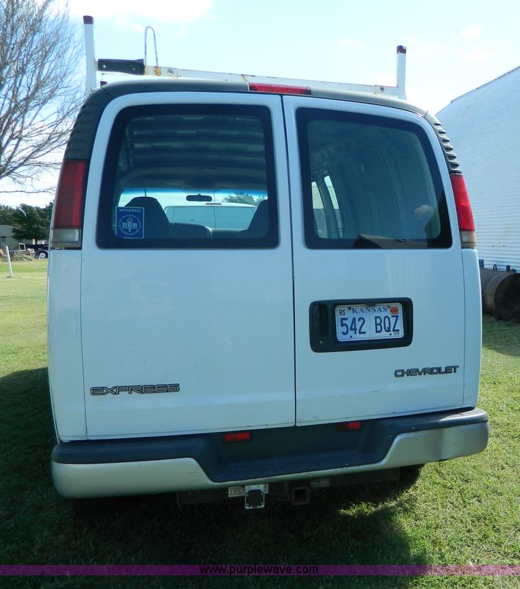 image for item AD9574 2000 Chevrolet Express 3500 van