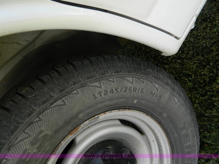 image for item AD9574 2000 Chevrolet Express 3500 van