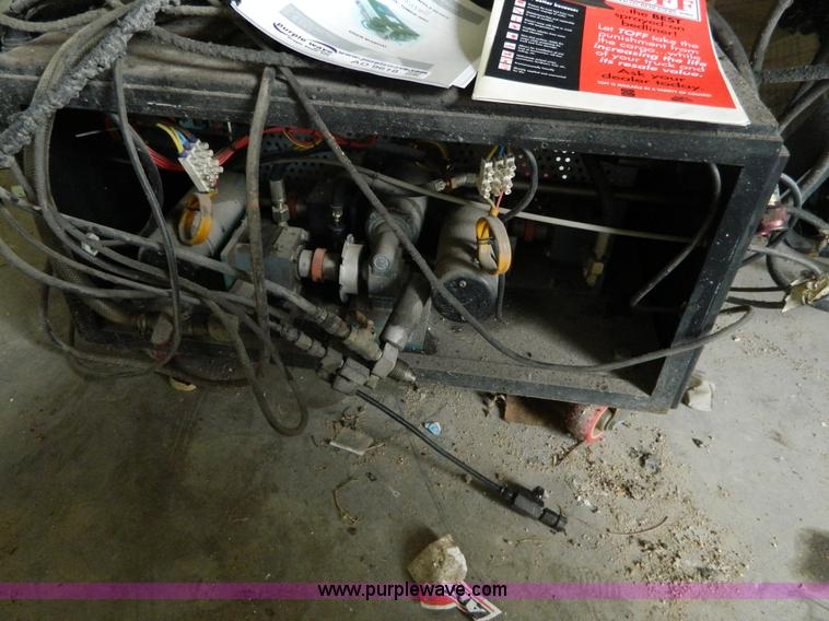 image for item AD9618 Smaragda Spray-All bed liner sprayer