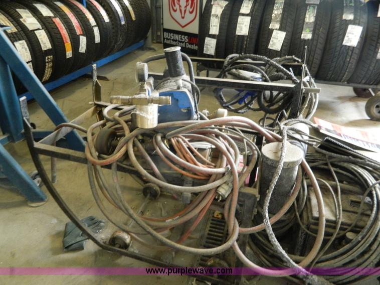 image for item AD9618 Smaragda Spray-All bed liner sprayer