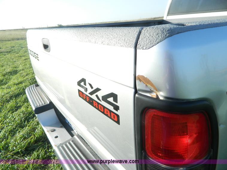 image for item AD9984 2001 Dodge Ram 1500 Quad Cab pickup truck