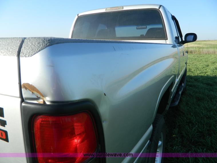 image for item AD9984 2001 Dodge Ram 1500 Quad Cab pickup truck
