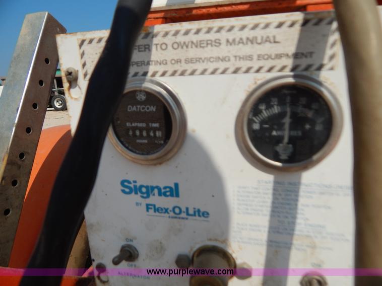 image for item B5823 Arrow sign board