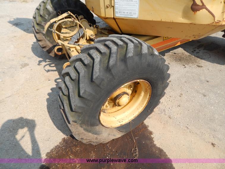 image for item B5824 Grove AMZ-66 boom lift