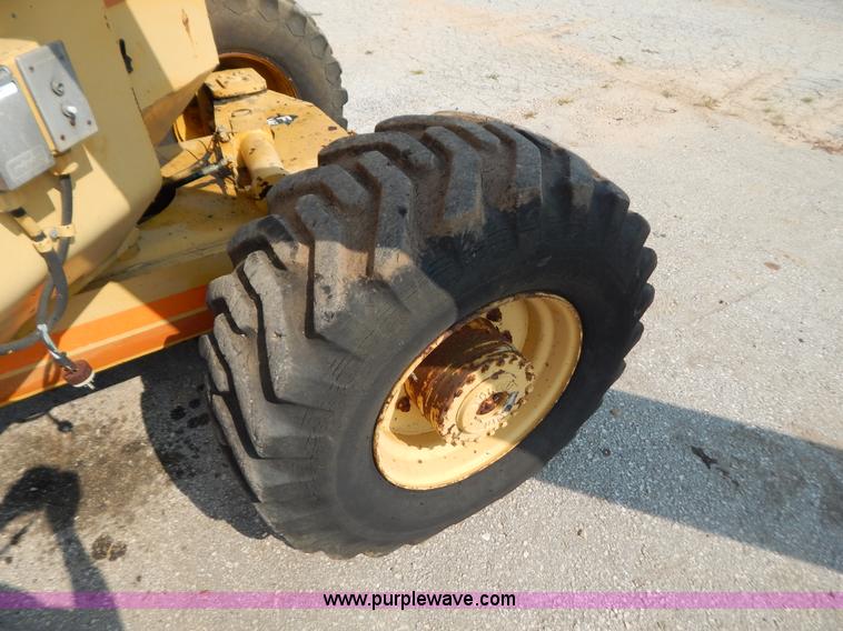 image for item B5824 Grove AMZ-66 boom lift