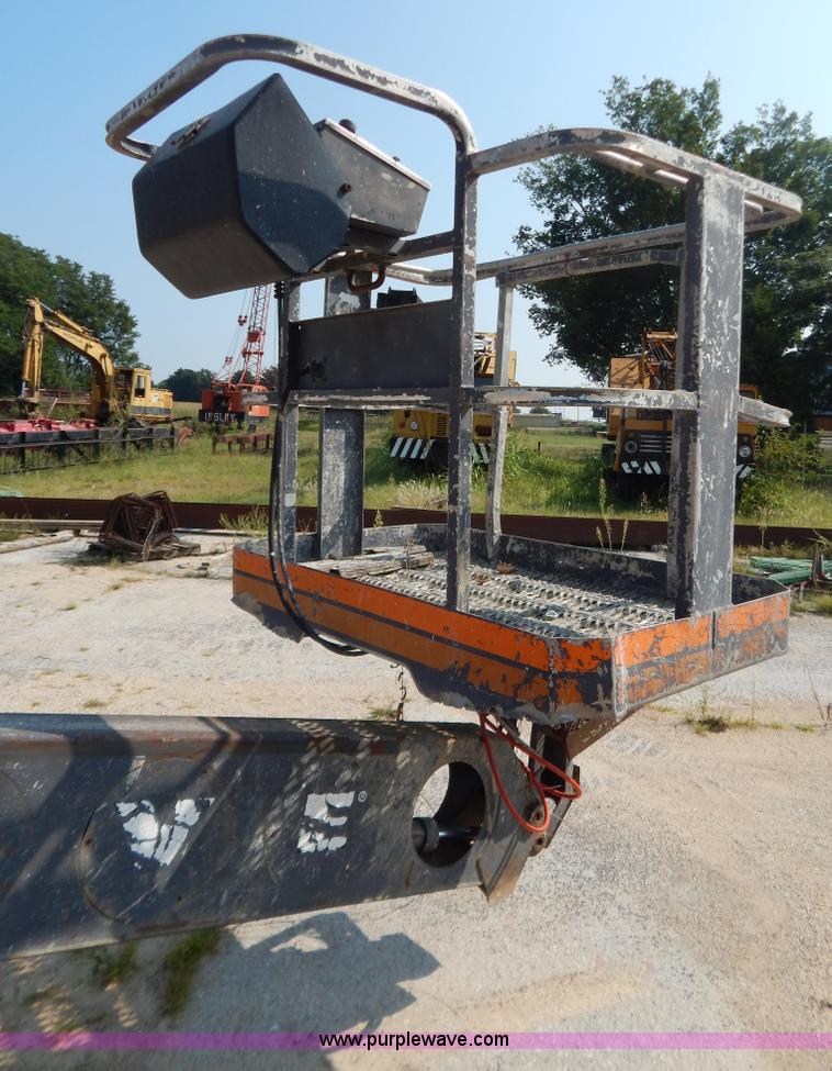 image for item B5824 Grove AMZ-66 boom lift