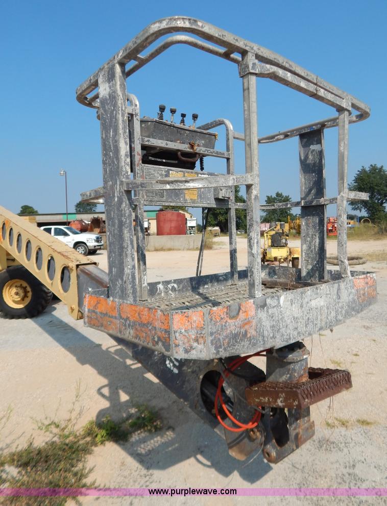 image for item B5824 Grove AMZ-66 boom lift