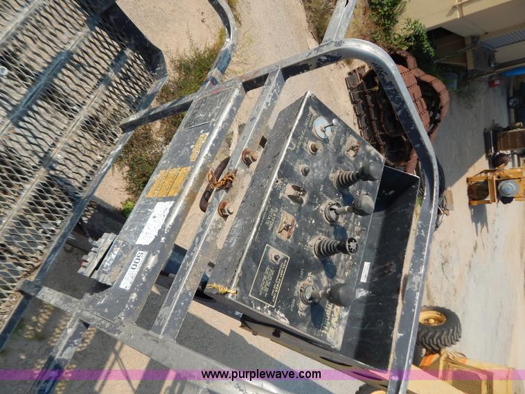 image for item B5824 Grove AMZ-66 boom lift