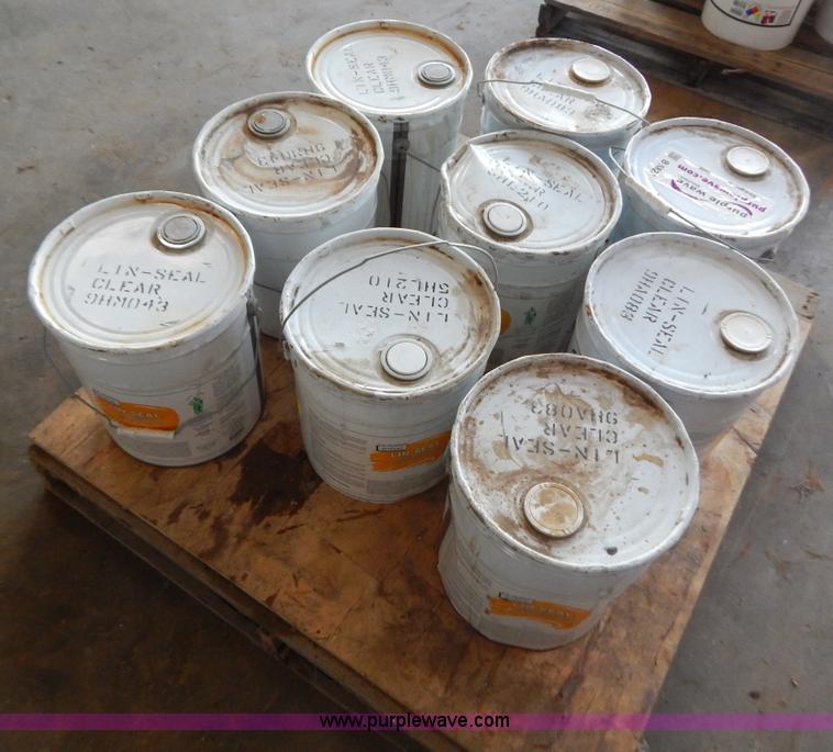 image for item B5827 (8) containers of W.R. Meadows Lin-Seal anti-spalling compound