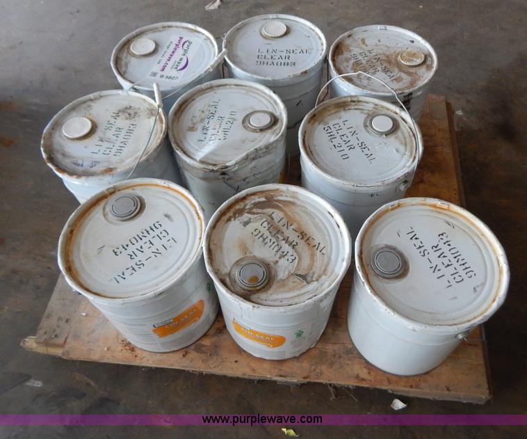 image for item B5827 (8) containers of W.R. Meadows Lin-Seal anti-spalling compound