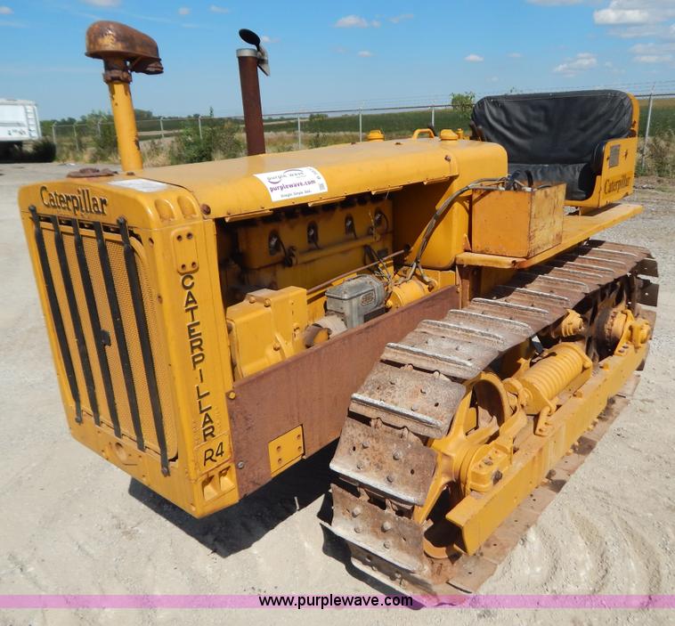 image for item B5837 1942 Caterpillar R4 dozer