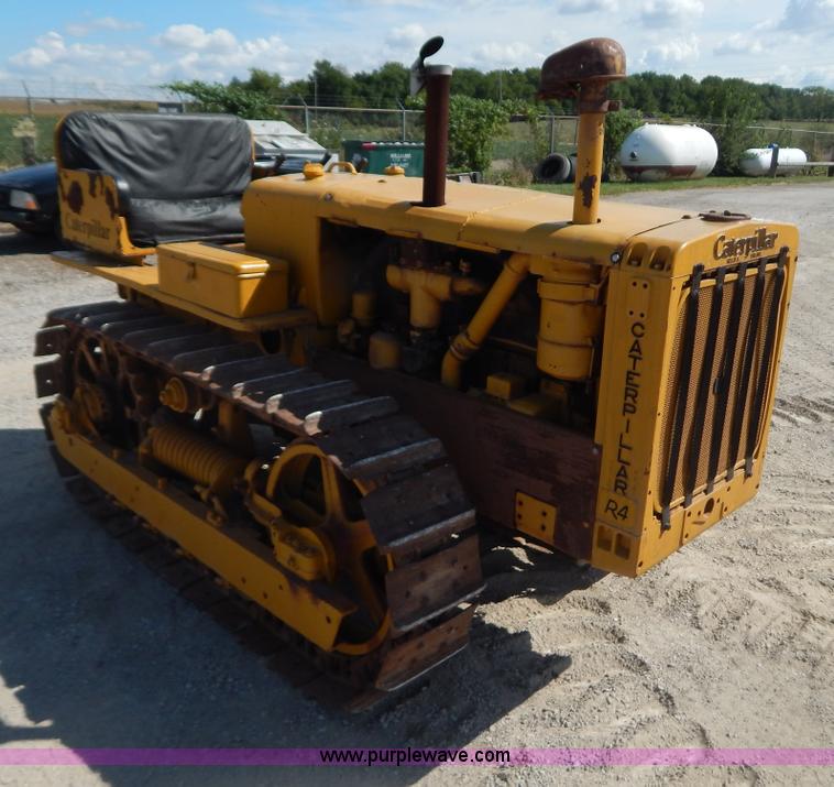 image for item B5837 1942 Caterpillar R4 dozer