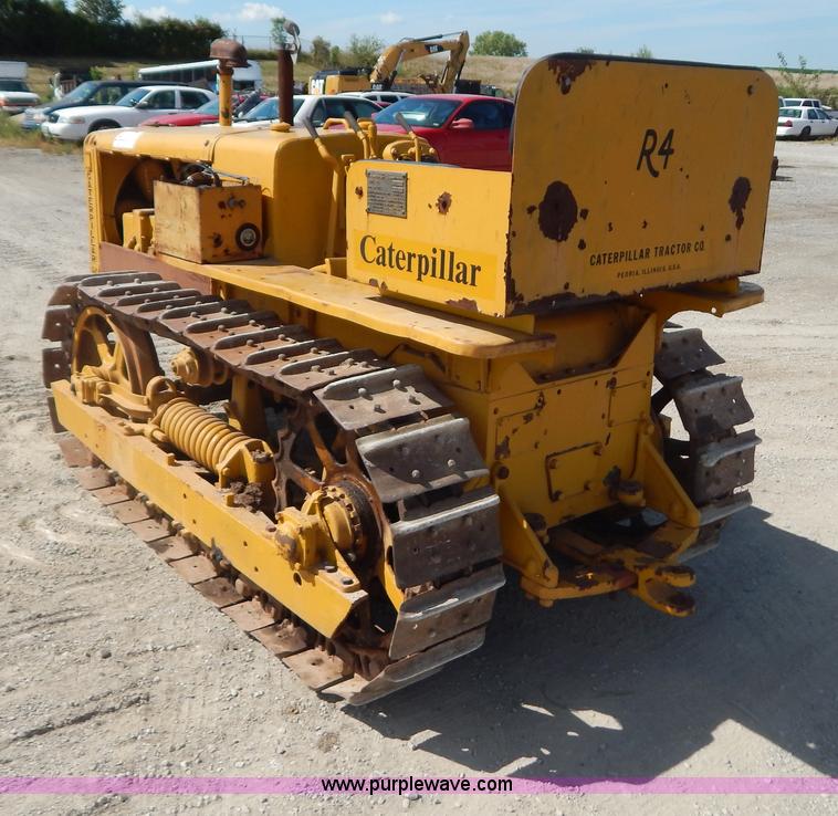 image for item B5837 1942 Caterpillar R4 dozer
