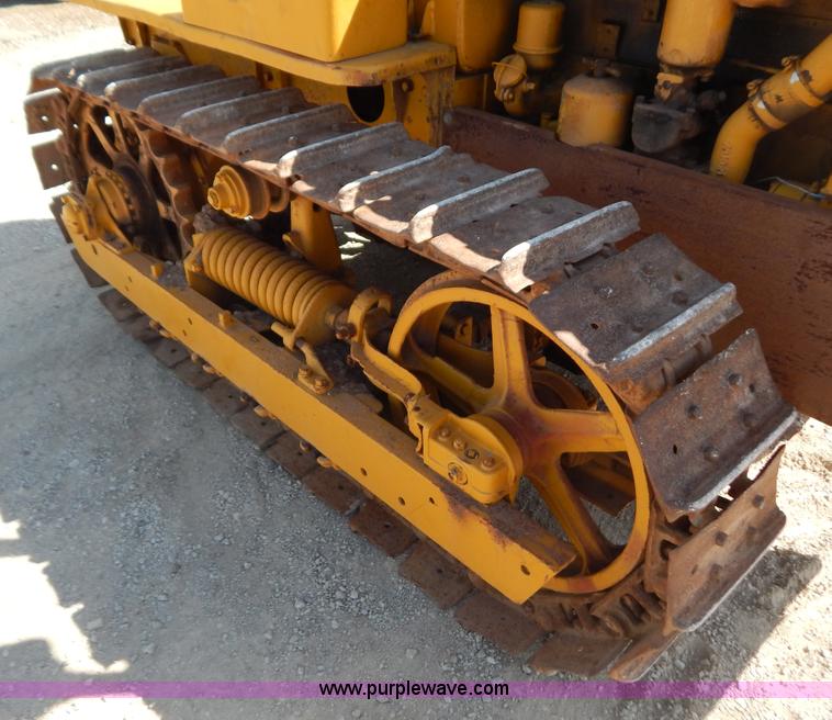 image for item B5837 1942 Caterpillar R4 dozer