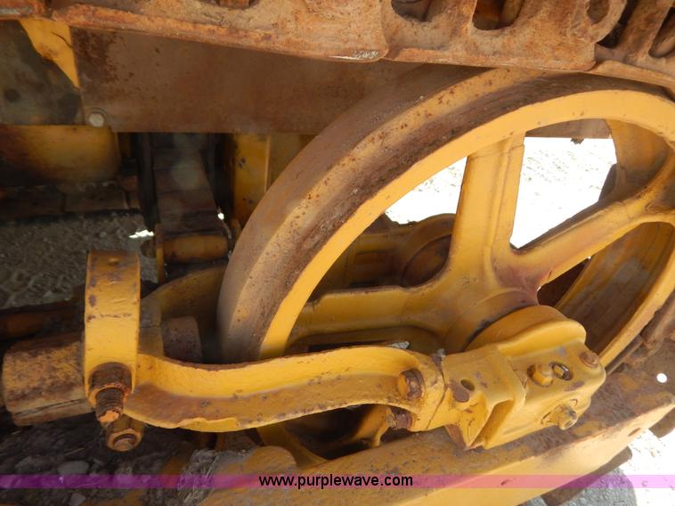 image for item B5837 1942 Caterpillar R4 dozer