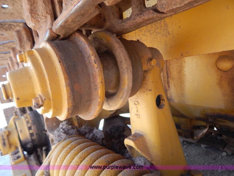 image for item B5837 1942 Caterpillar R4 dozer