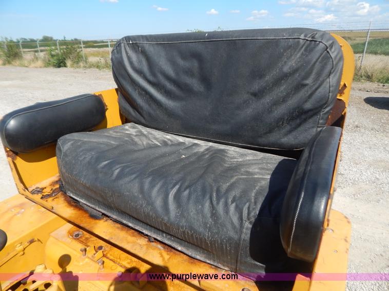 image for item B5837 1942 Caterpillar R4 dozer