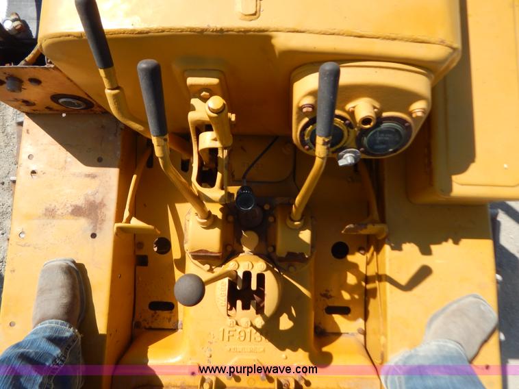 image for item B5837 1942 Caterpillar R4 dozer