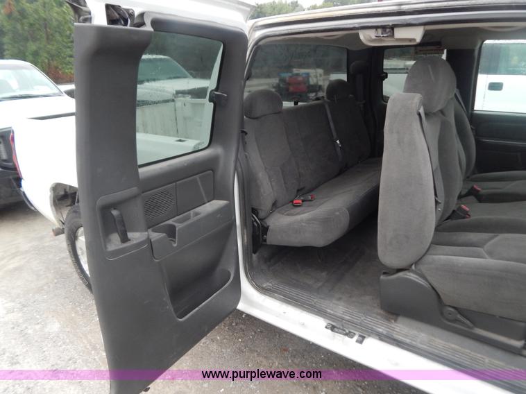 image for item B5840 2007 Chevrolet Silverado 1500 Ext.Cab pickup truck