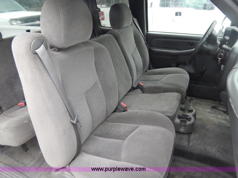 image for item B5840 2007 Chevrolet Silverado 1500 Ext.Cab pickup truck