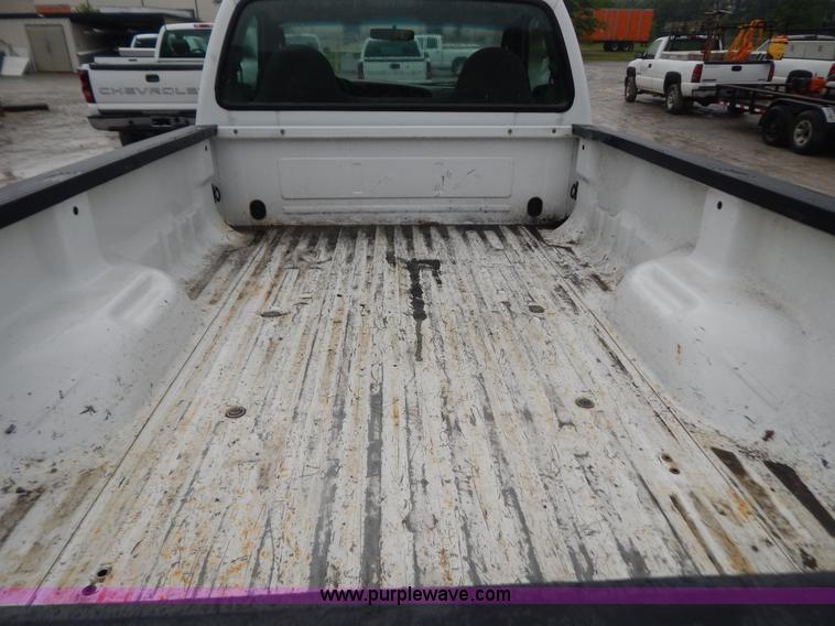 image for item B5841 2007 Ford F250 pickup truck