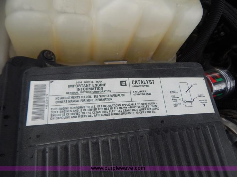 image for item B5842 2004 Chevrolet Silverado 2500 pickup truck