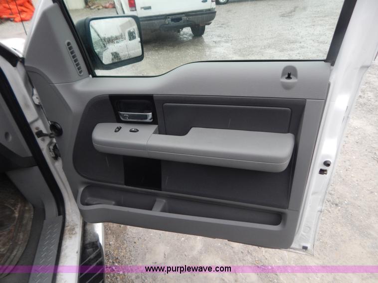 image for item B5843 2008 Ford F150 SuperCab pickup truck