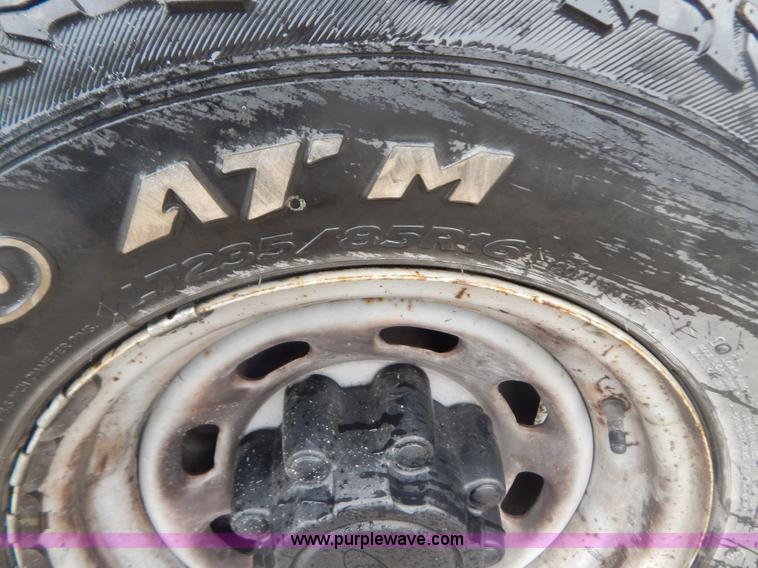 image for item B5844 1999 Ford F250 Super Duty XL pickup truck