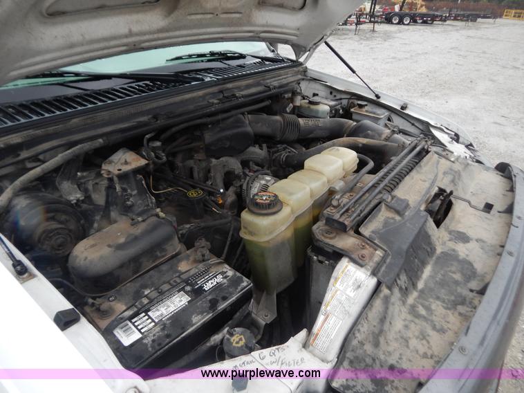 image for item B5844 1999 Ford F250 Super Duty XL pickup truck