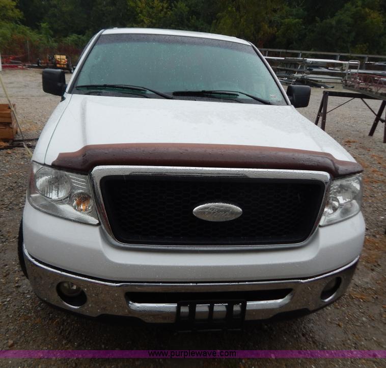 image for item B5846 2007 Ford F150 XLT SuperCrew pickup truck