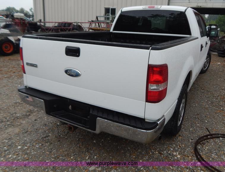image for item B5846 2007 Ford F150 XLT SuperCrew pickup truck