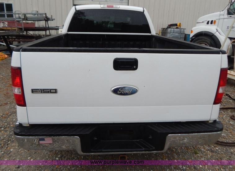 image for item B5846 2007 Ford F150 XLT SuperCrew pickup truck