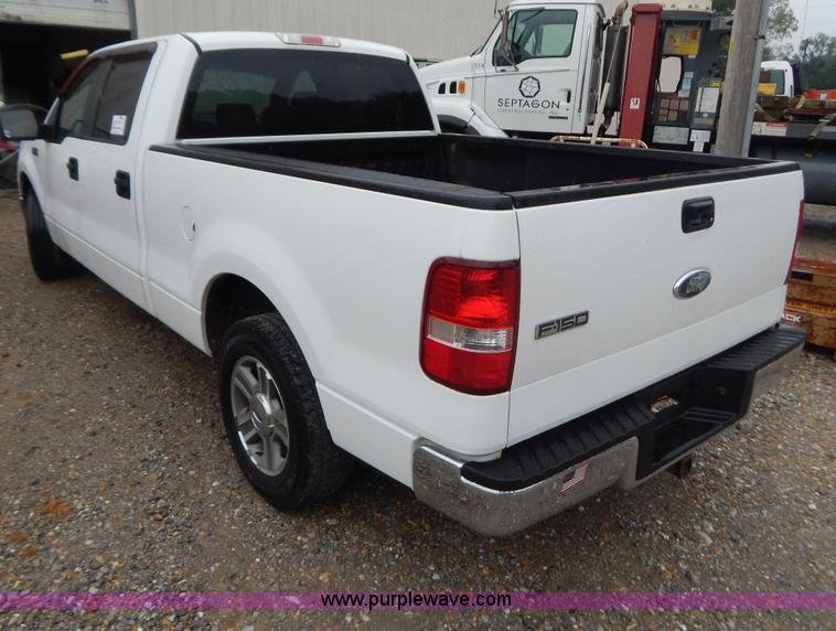 image for item B5846 2007 Ford F150 XLT SuperCrew pickup truck