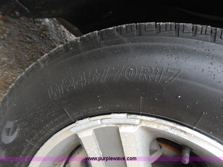 image for item B5846 2007 Ford F150 XLT SuperCrew pickup truck