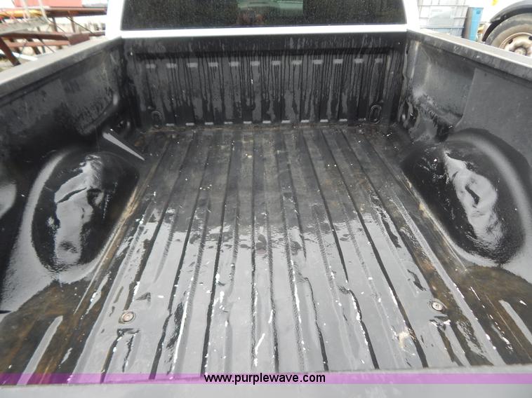 image for item B5846 2007 Ford F150 XLT SuperCrew pickup truck