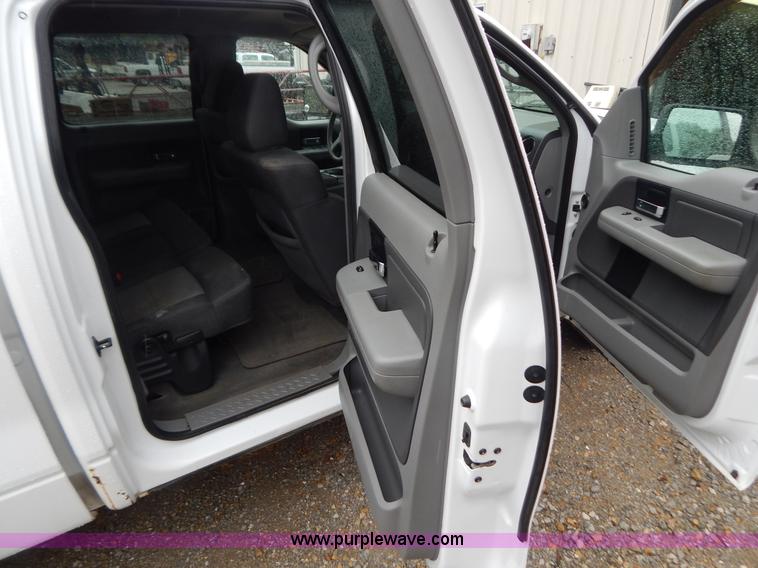 image for item B5846 2007 Ford F150 XLT SuperCrew pickup truck